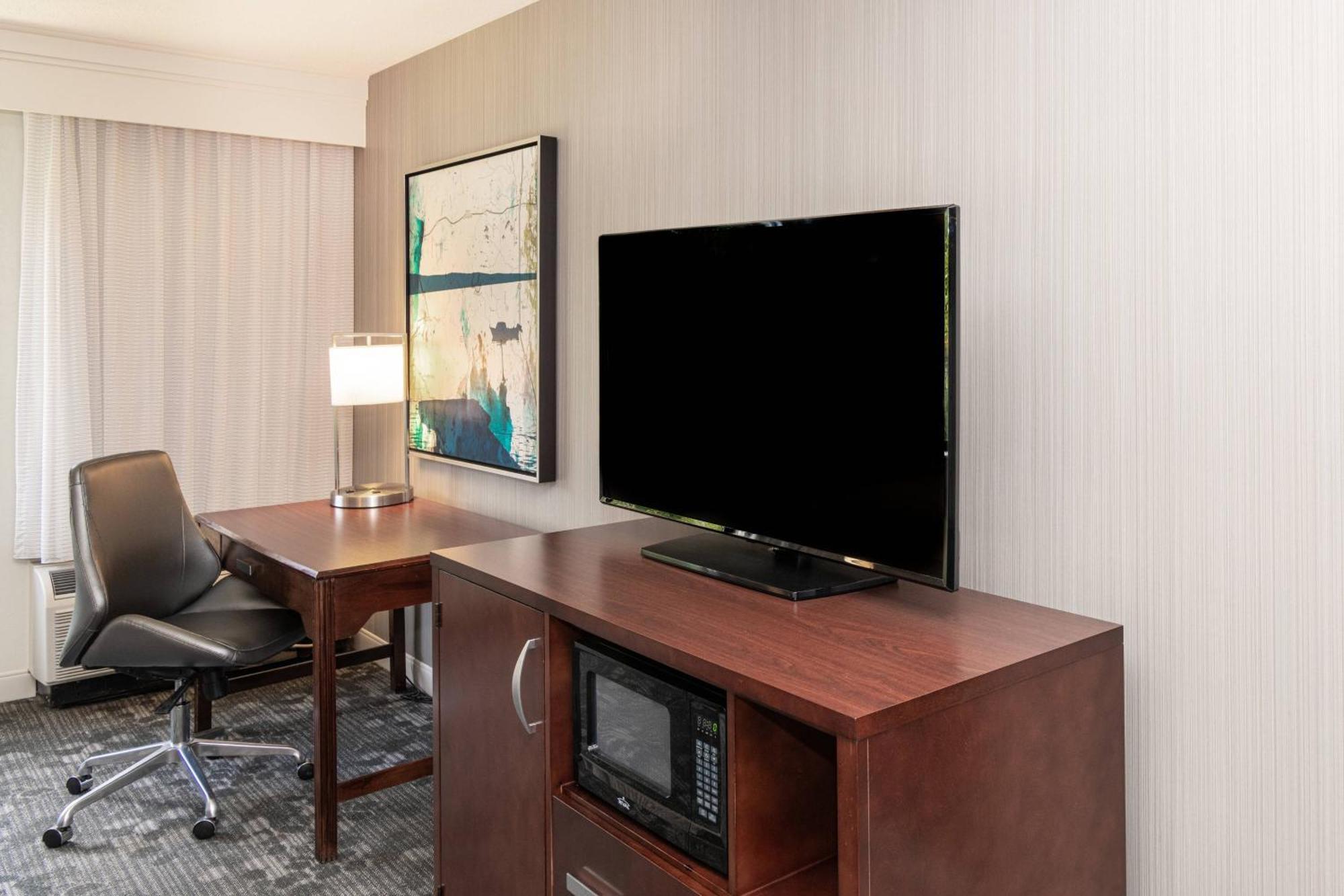 Country Inn & Suites By Radisson, Columbus-Edinburgh Eksteriør billede