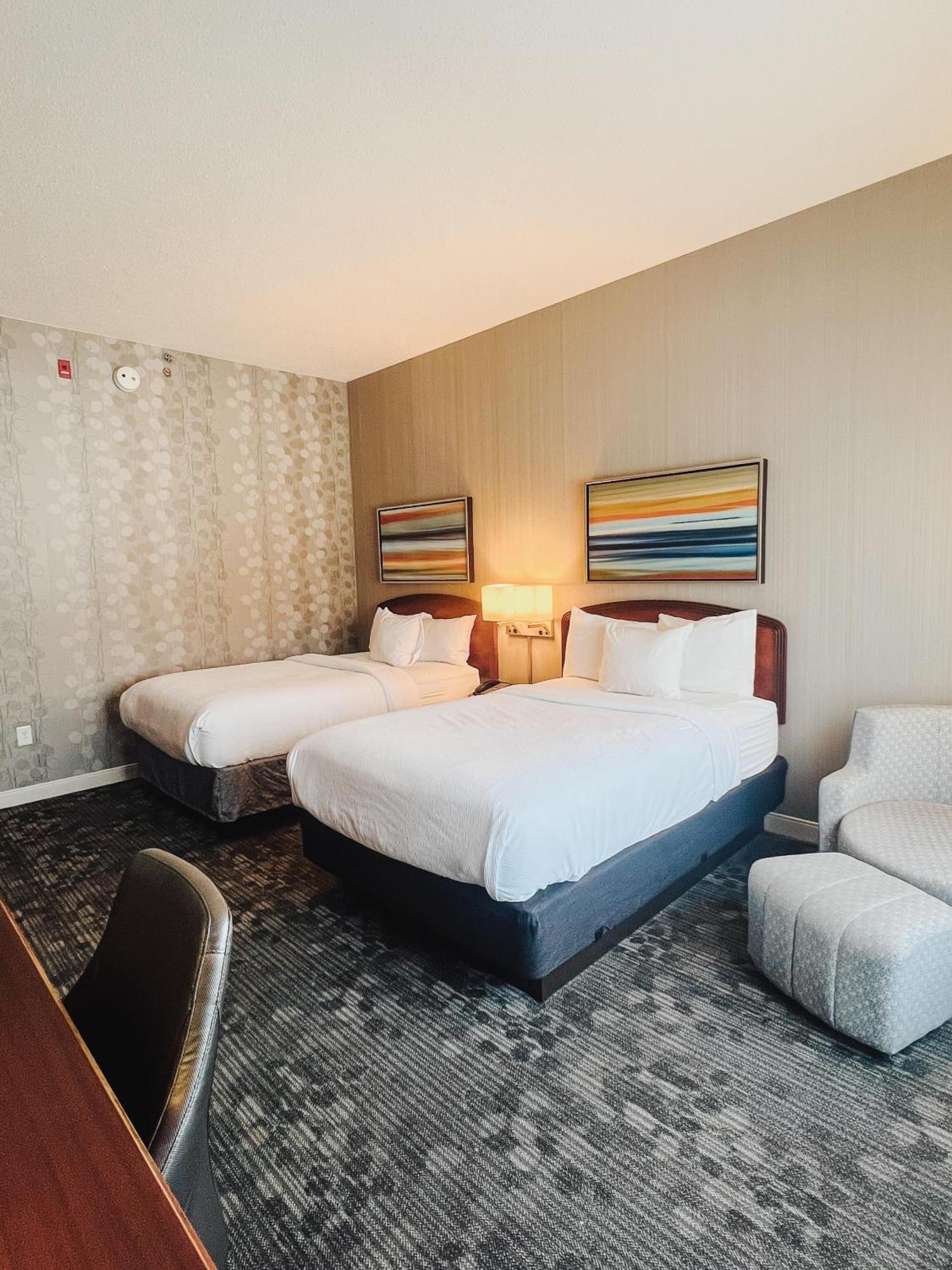 Country Inn & Suites By Radisson, Columbus-Edinburgh Eksteriør billede